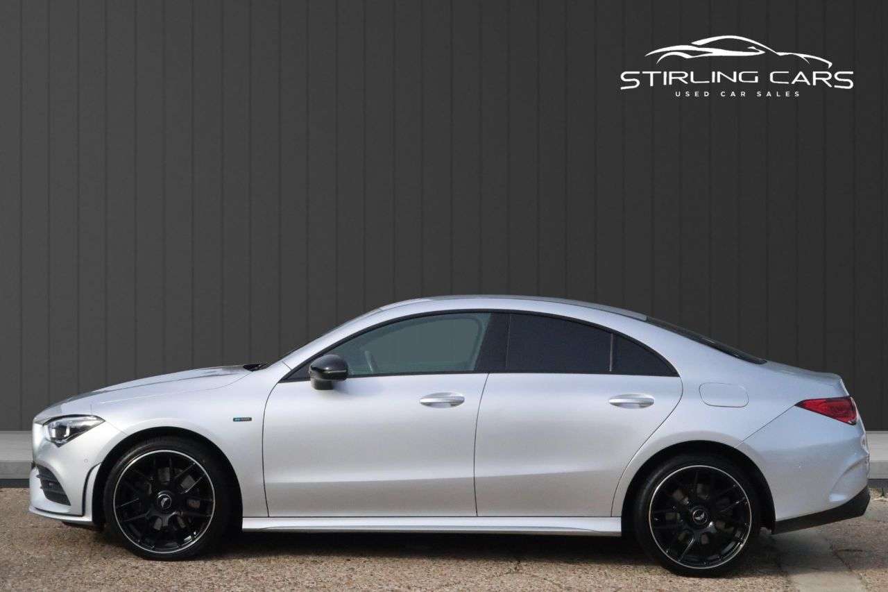 null MERCEDES-BENZ CLA null MERCEDES-BENZ CLA