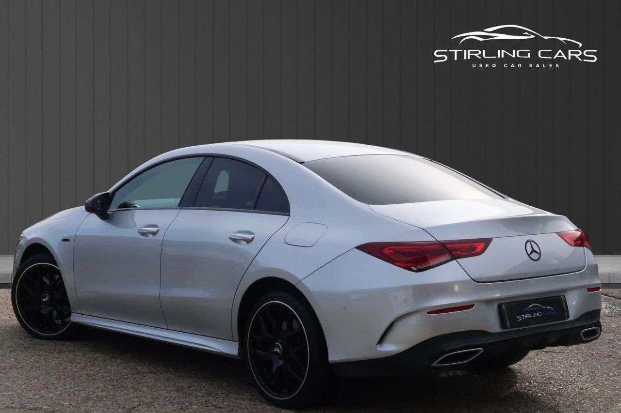 null MERCEDES-BENZ CLA null MERCEDES-BENZ CLA