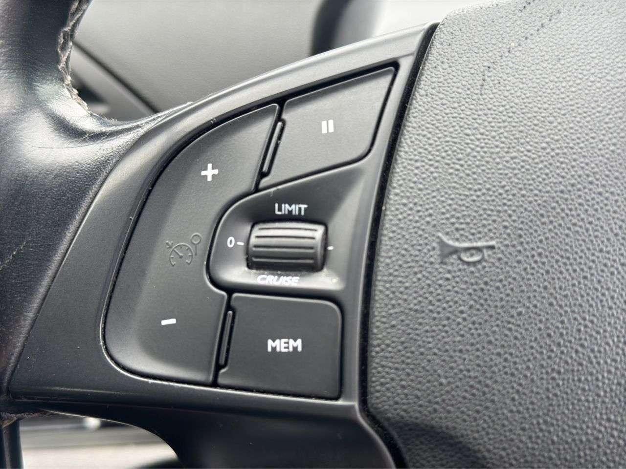 2017 CITROEN GRAND C4 PICASSO 2017 CITROEN GRAND C4 PICASSO