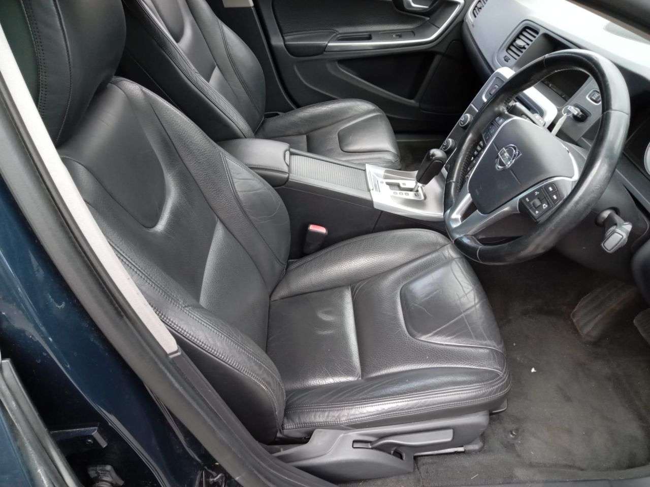 2011 VOLVO S60 2011 VOLVO S60