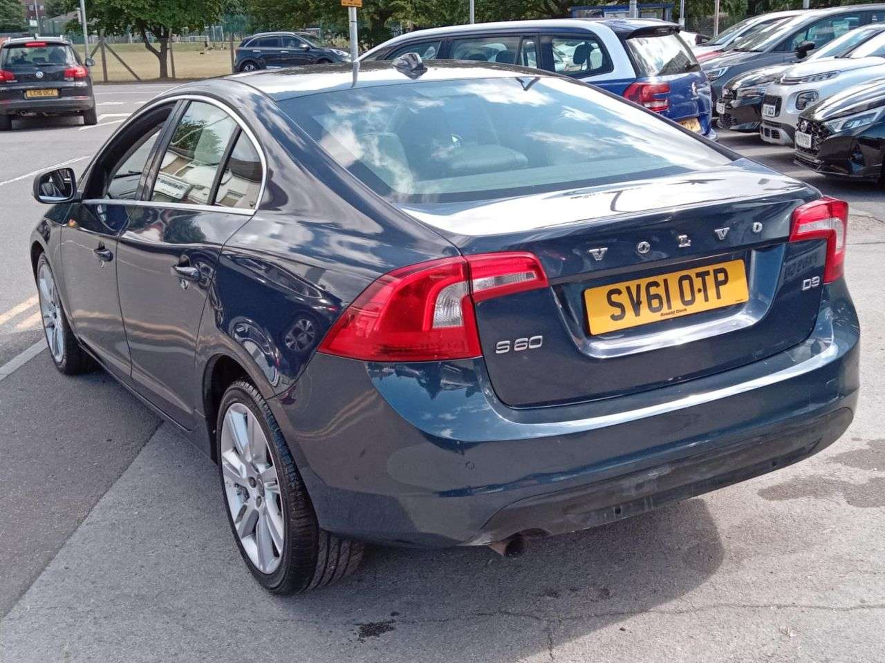 2011 VOLVO S60 2011 VOLVO S60