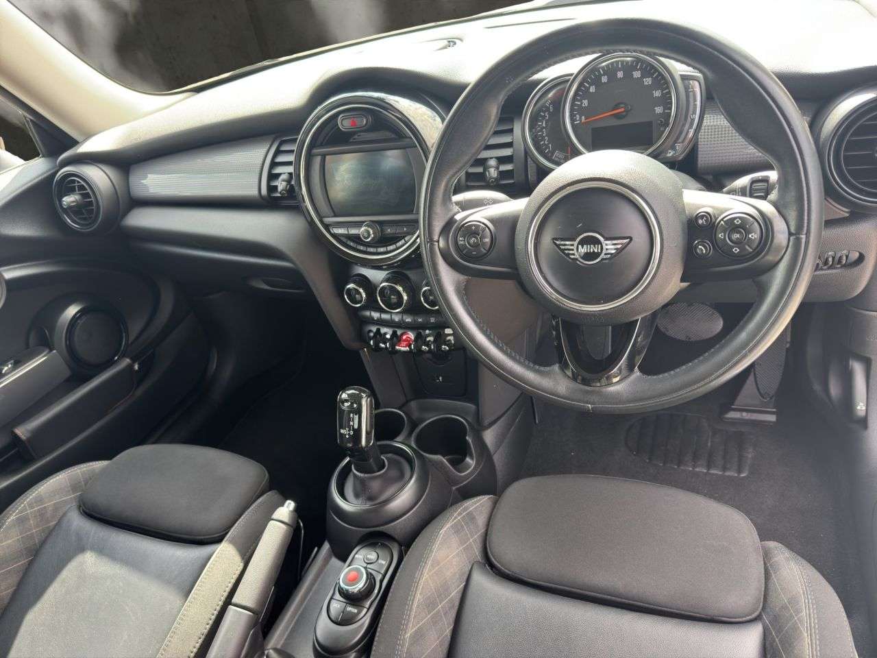 2018 MINI HATCH 2018 MINI HATCH