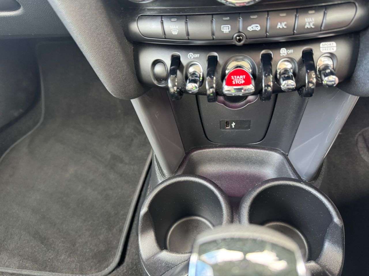 2018 MINI HATCH 2018 MINI HATCH