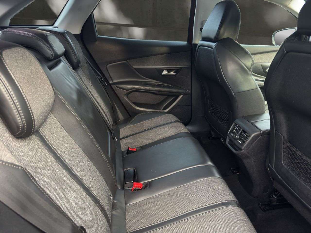 2017 PEUGEOT 3008 2017 PEUGEOT 3008