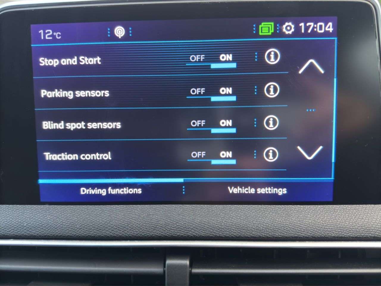 2017 PEUGEOT 3008 2017 PEUGEOT 3008