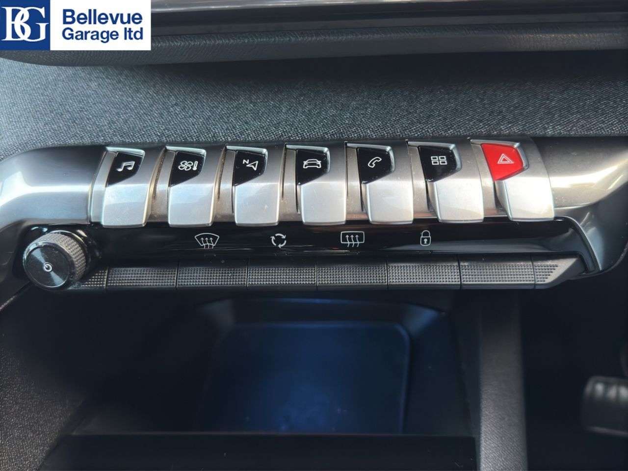 2017 PEUGEOT 3008 2017 PEUGEOT 3008