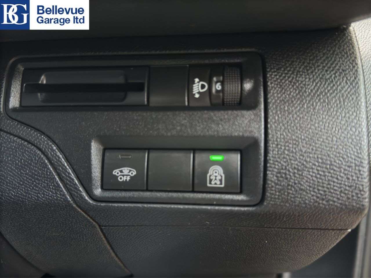 2017 PEUGEOT 3008 2017 PEUGEOT 3008