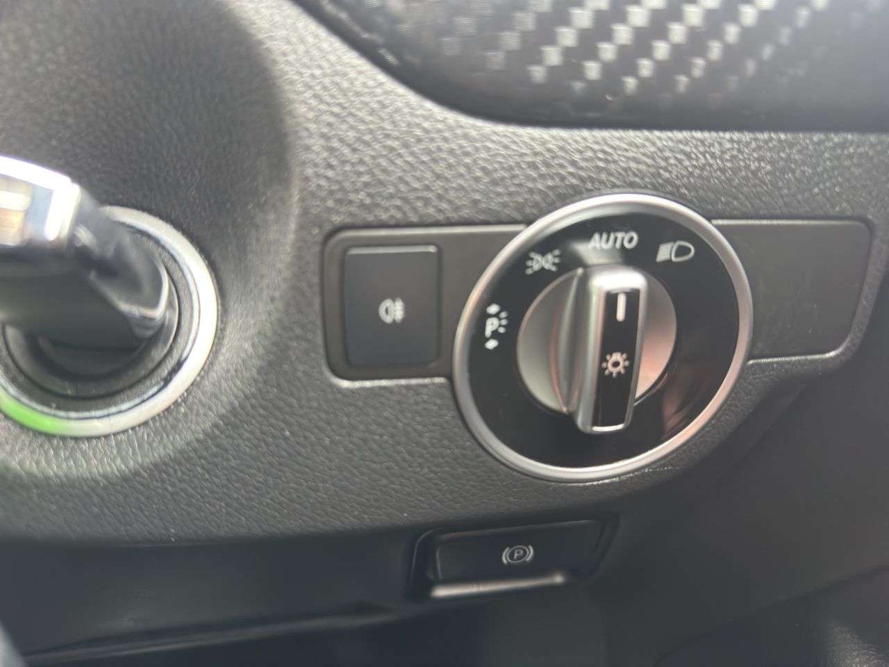 2015 MERCEDES-BENZ A-CLASS 2015 MERCEDES-BENZ A-CLASS