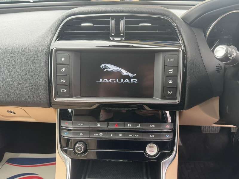 2016 JAGUAR XE 2016 JAGUAR XE