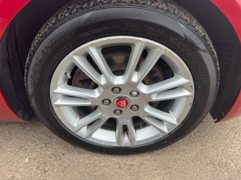 2016 JAGUAR XE 2016 JAGUAR XE