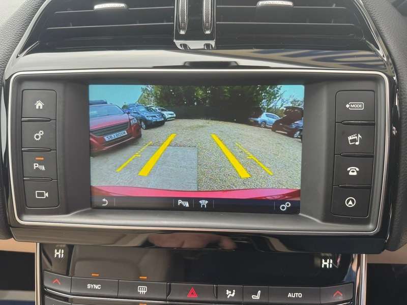 2016 JAGUAR XE 2016 JAGUAR XE