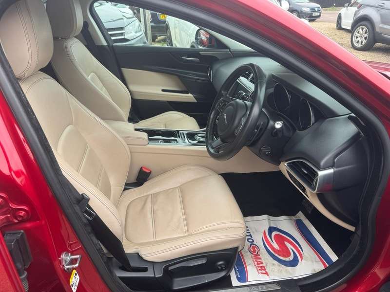 2016 JAGUAR XE 2016 JAGUAR XE