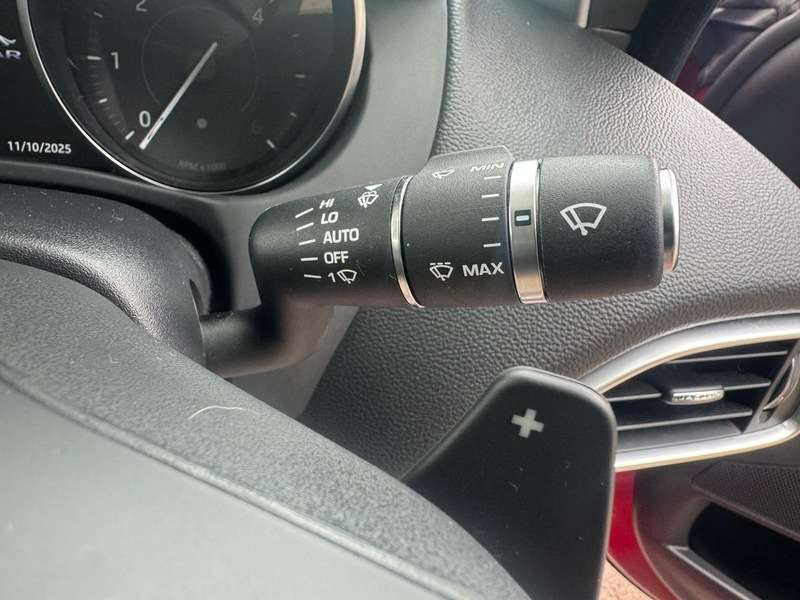 2016 JAGUAR XE 2016 JAGUAR XE