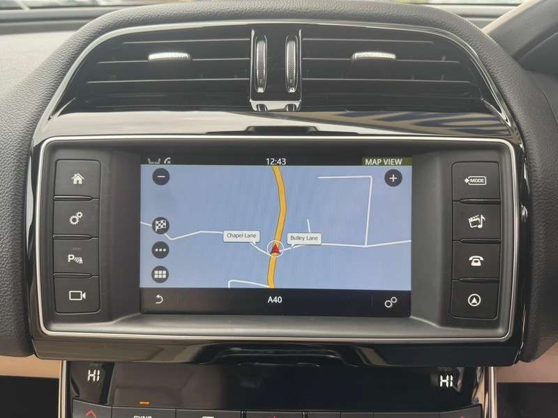 2016 JAGUAR XE 2016 JAGUAR XE