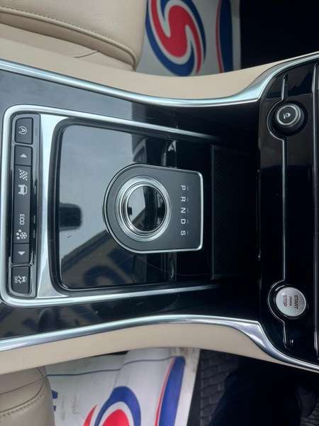 2016 JAGUAR XE 2016 JAGUAR XE