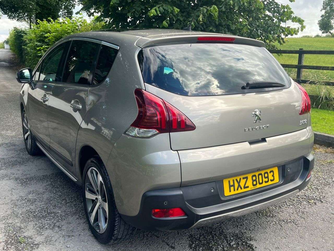 2014 PEUGEOT 3008 2014 PEUGEOT 3008