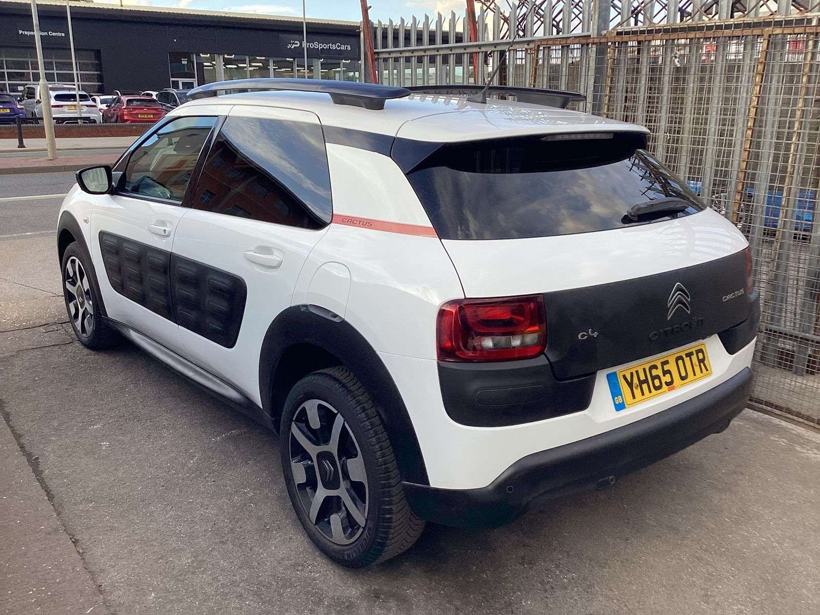 2015 CITROEN C4 CACTUS 2015 CITROEN C4 CACTUS