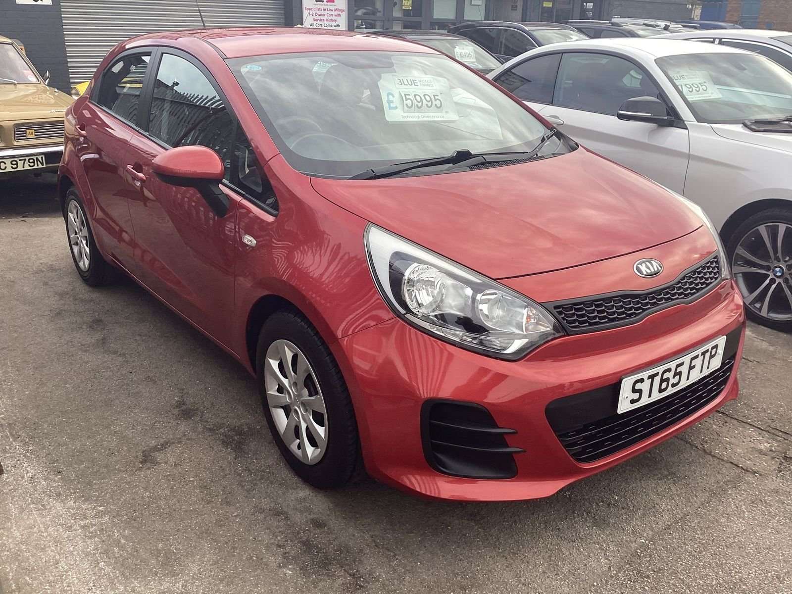 2015 KIA RIO 2015 KIA RIO