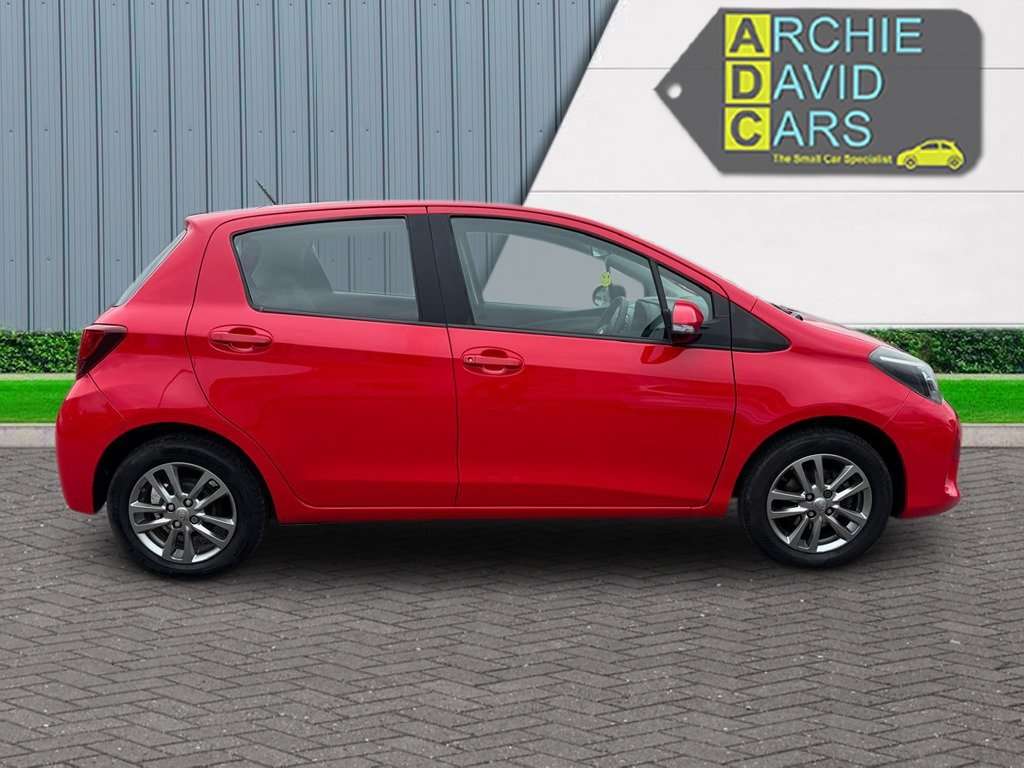 2015 TOYOTA YARIS 2015 TOYOTA YARIS