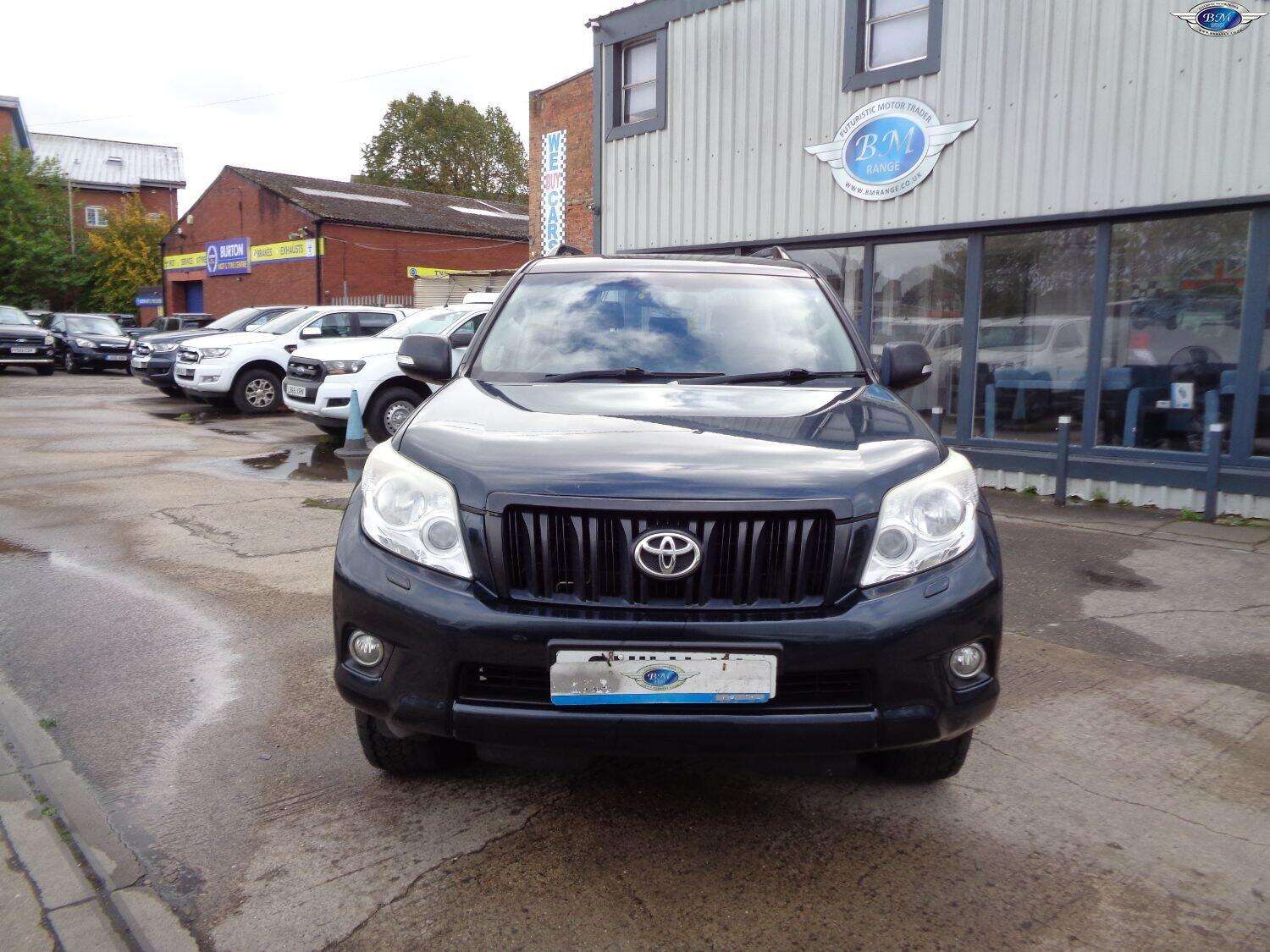 2011 TOYOTA LAND CRUISER 2011 TOYOTA LAND CRUISER