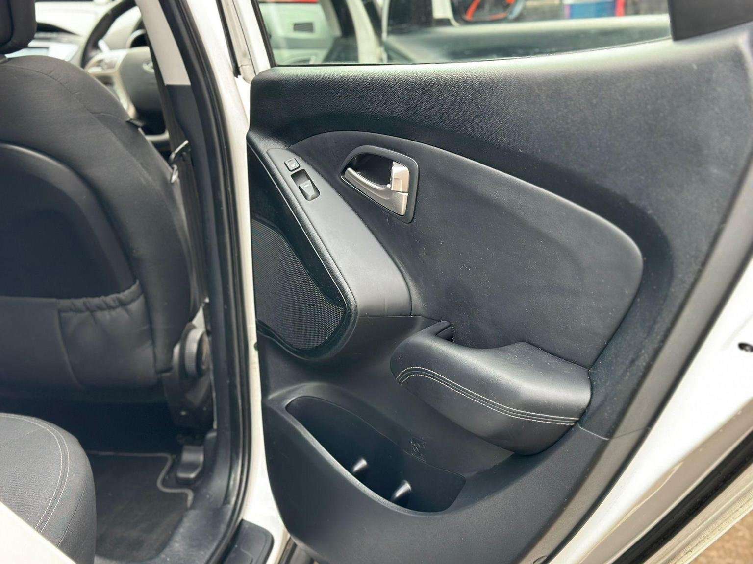 2012 HYUNDAI IX35 2012 HYUNDAI IX35