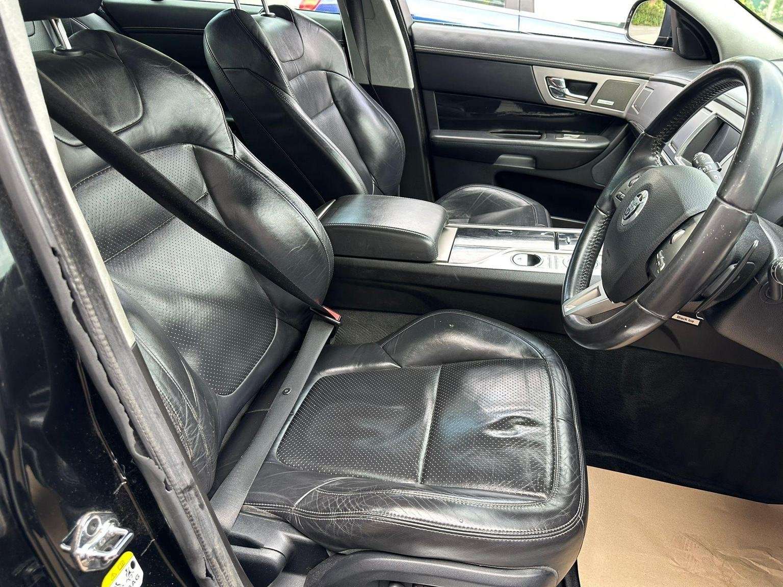 2011 JAGUAR XF 2011 JAGUAR XF