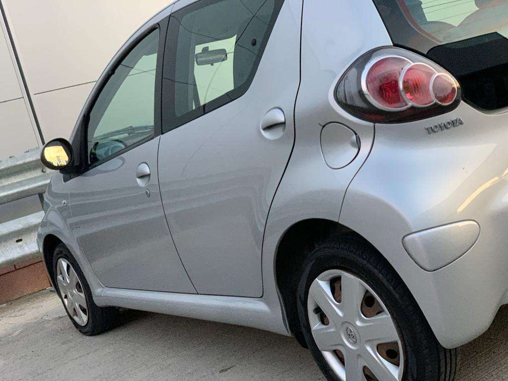 2011 TOYOTA AYGO 2011 TOYOTA AYGO