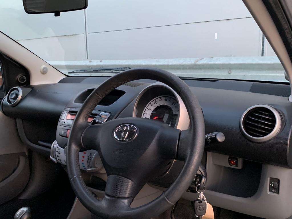 2011 TOYOTA AYGO 2011 TOYOTA AYGO