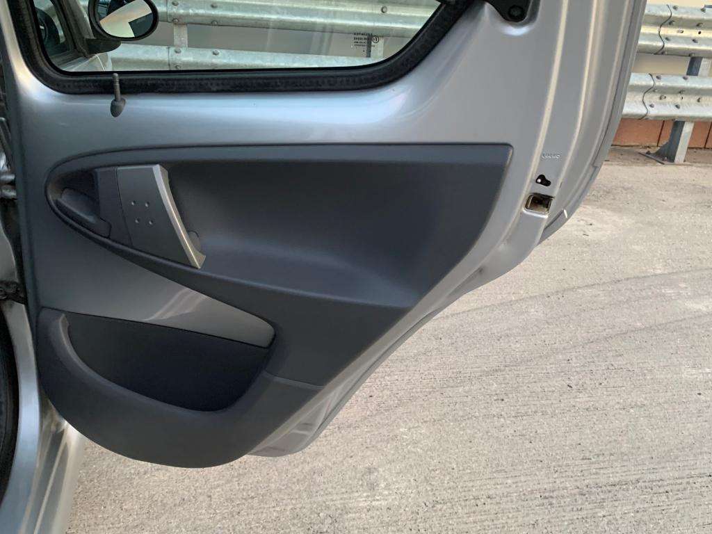 2011 TOYOTA AYGO 2011 TOYOTA AYGO