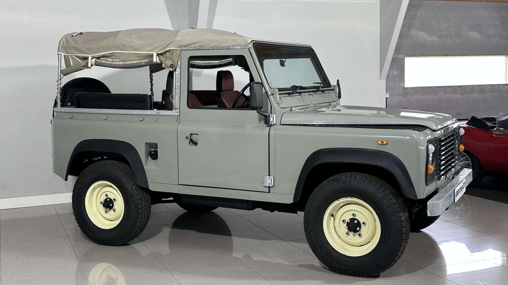 1986 LAND ROVER 127 1986 LAND ROVER 127