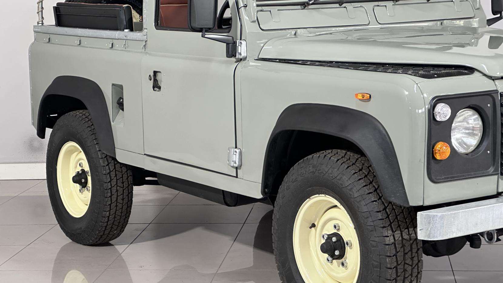 1986 LAND ROVER 127 1986 LAND ROVER 127