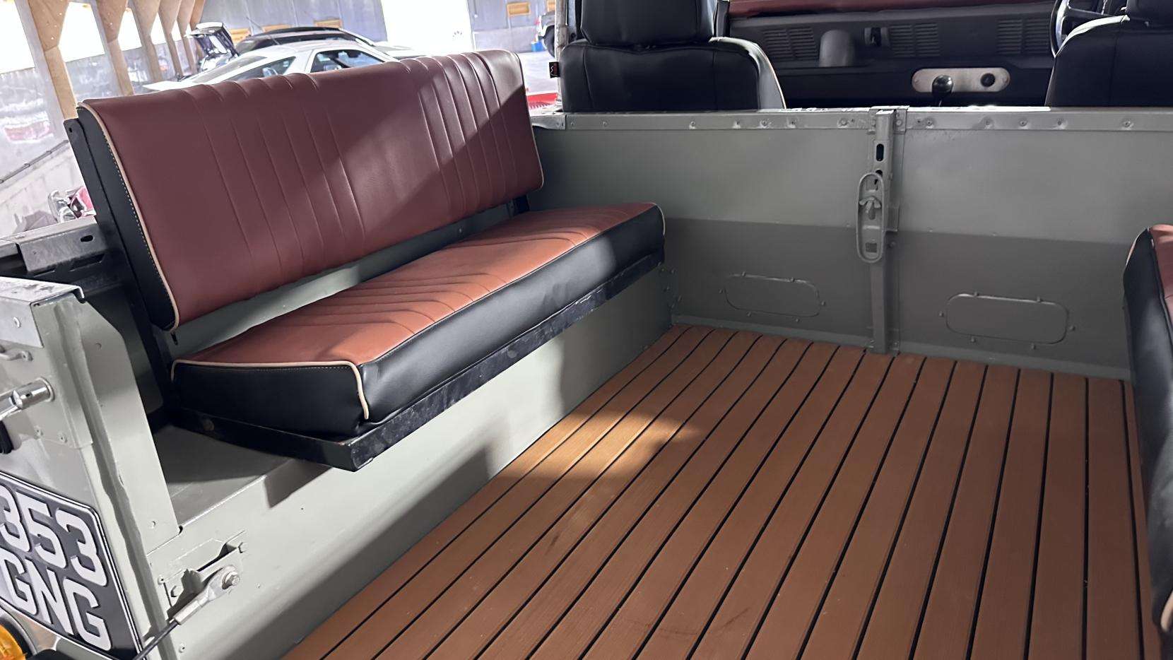 1986 LAND ROVER 127 1986 LAND ROVER 127