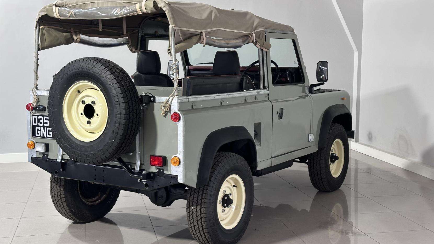 1986 LAND ROVER 127 1986 LAND ROVER 127