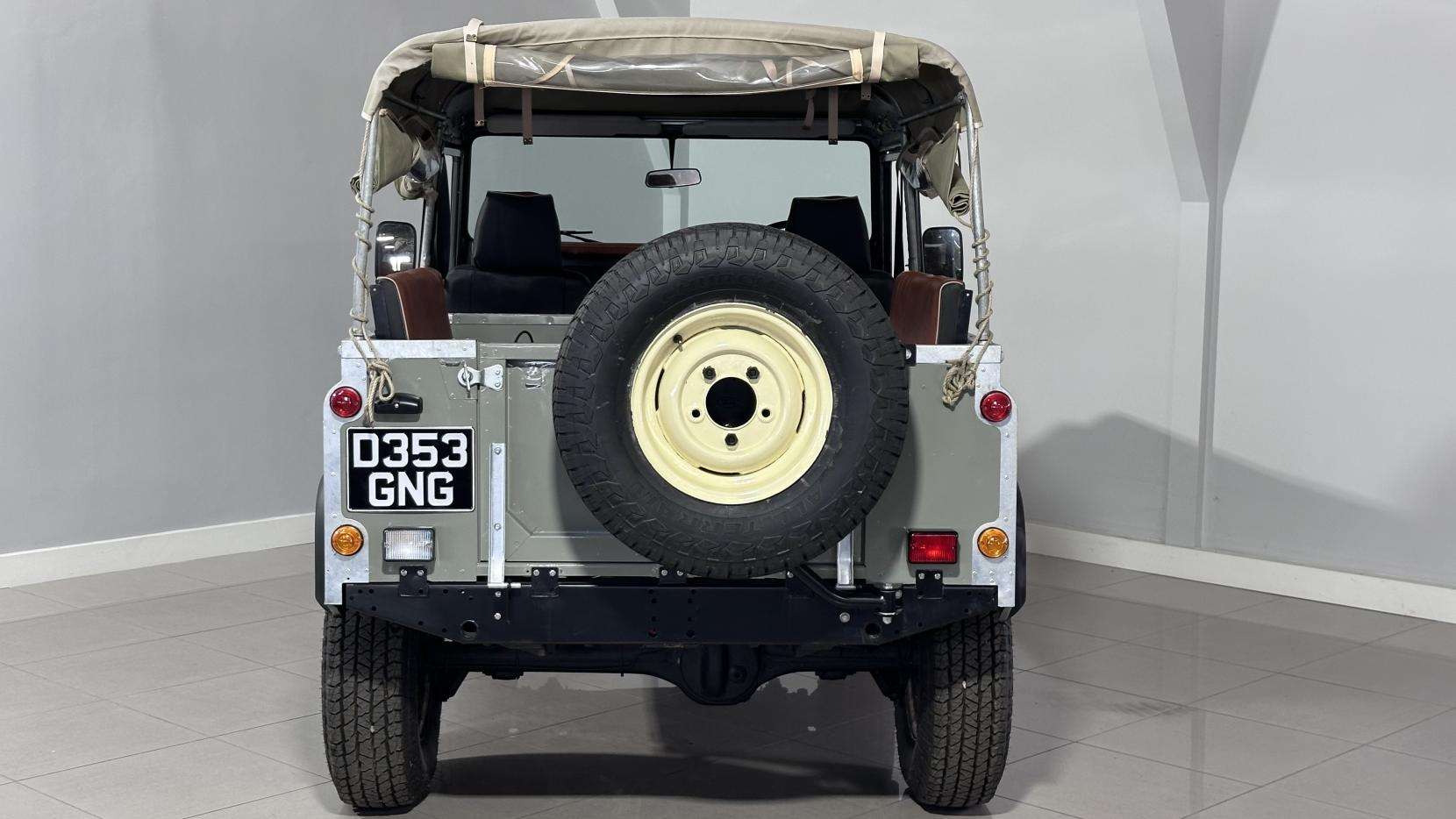 1986 LAND ROVER 127 1986 LAND ROVER 127