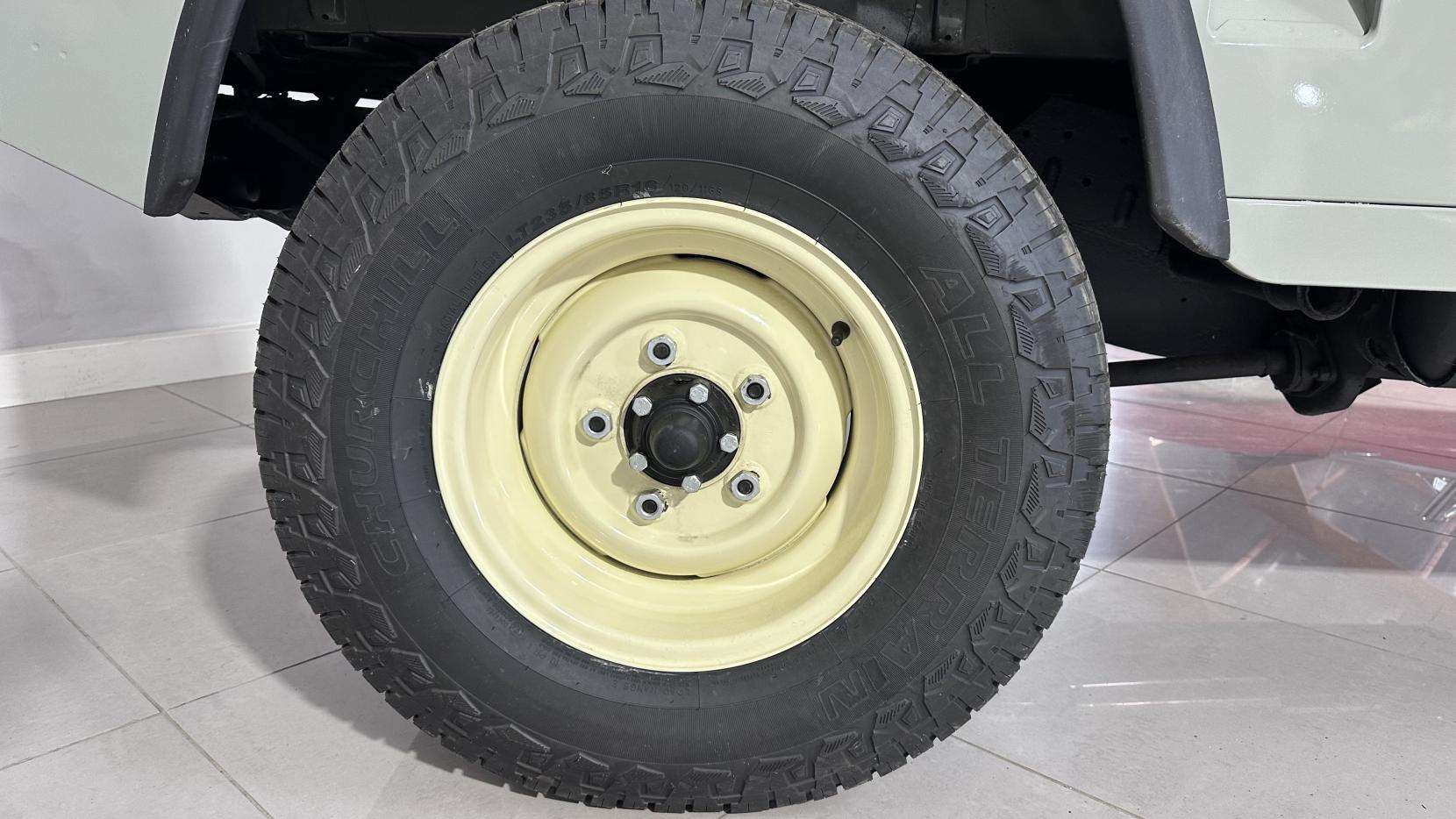 1986 LAND ROVER 127 1986 LAND ROVER 127