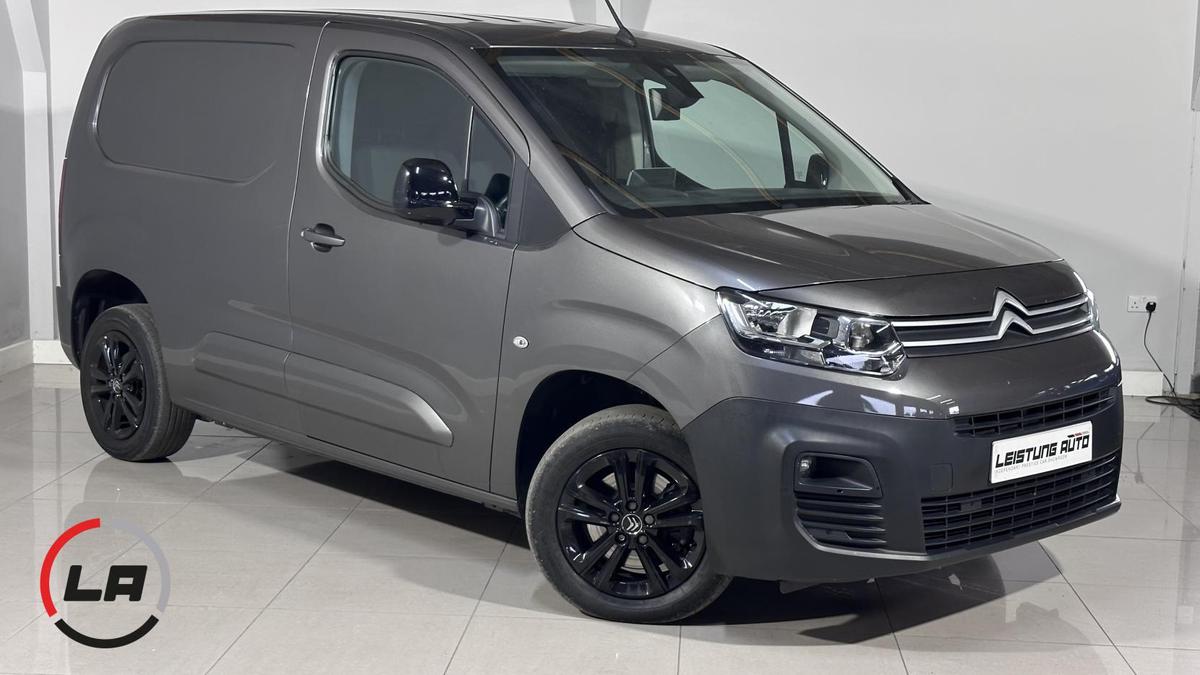 Check out this Citroen Berlingo 2021 Diesel Manual