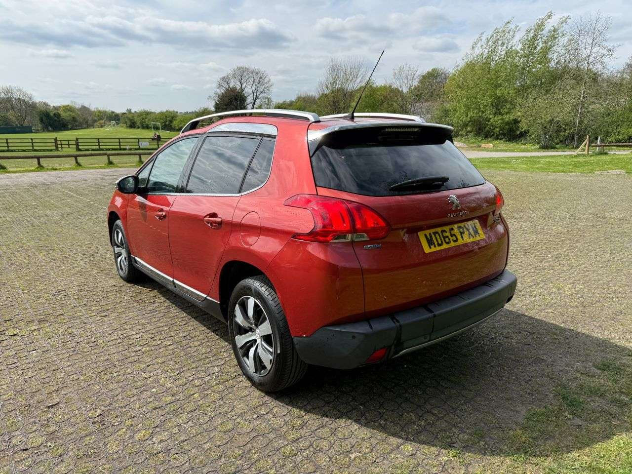 2016 PEUGEOT 2008 2016 PEUGEOT 2008