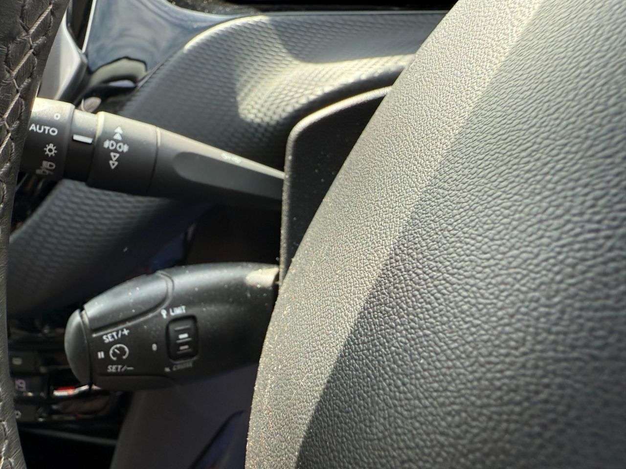 2016 PEUGEOT 2008 2016 PEUGEOT 2008