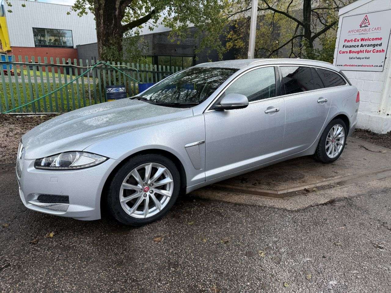 2014 JAGUAR XF 2014 JAGUAR XF