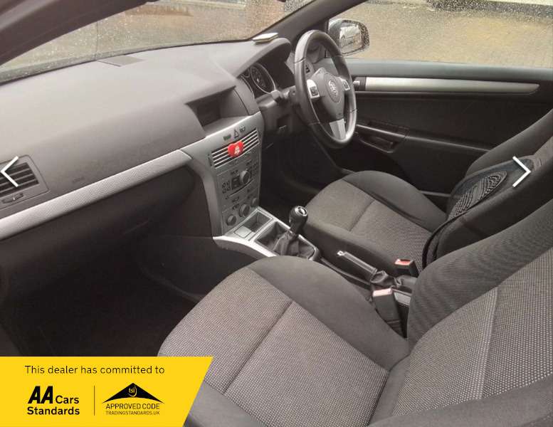 2011 VAUXHALL ASTRA 2011 VAUXHALL ASTRA