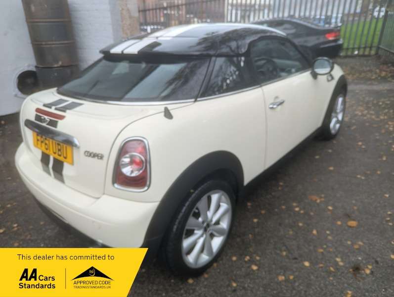 2011 MINI COUPE 2011 MINI COUPE