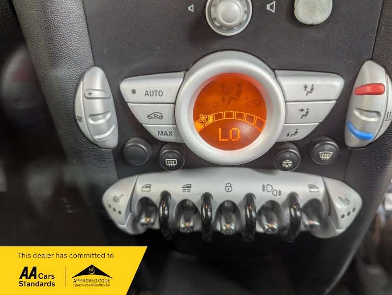 2009 MINI CONVERTIBLE 2009 MINI CONVERTIBLE