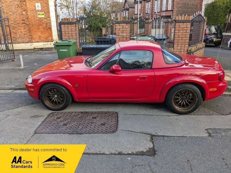 2001 MAZDA MX-5 2001 MAZDA MX-5