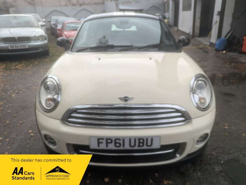 2011 MINI COUPE 2011 MINI COUPE