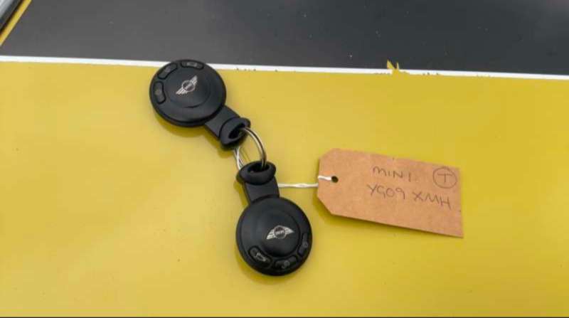 2009 MINI CONVERTIBLE 2009 MINI CONVERTIBLE