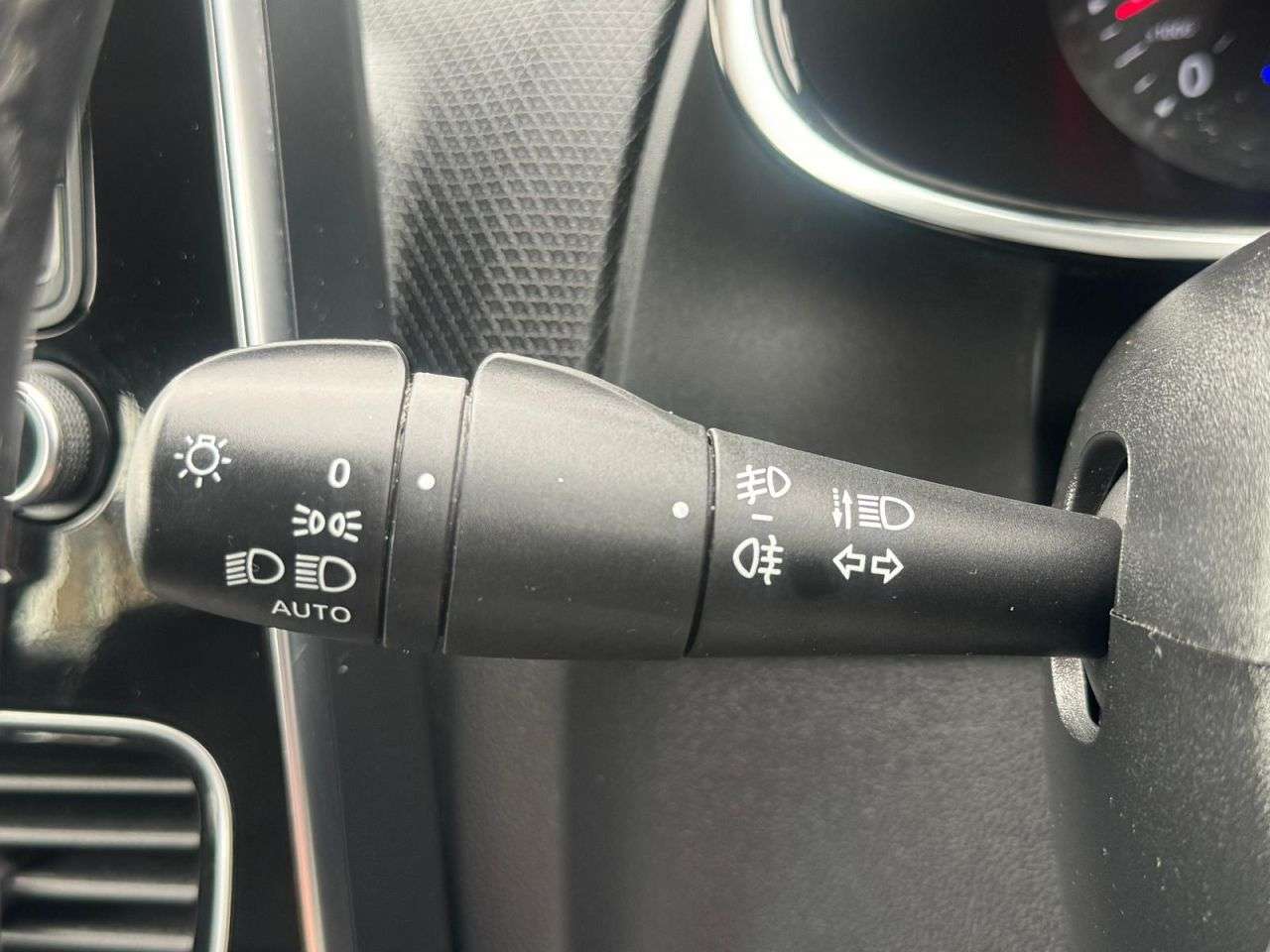 2017 RENAULT CLIO 2017 RENAULT CLIO