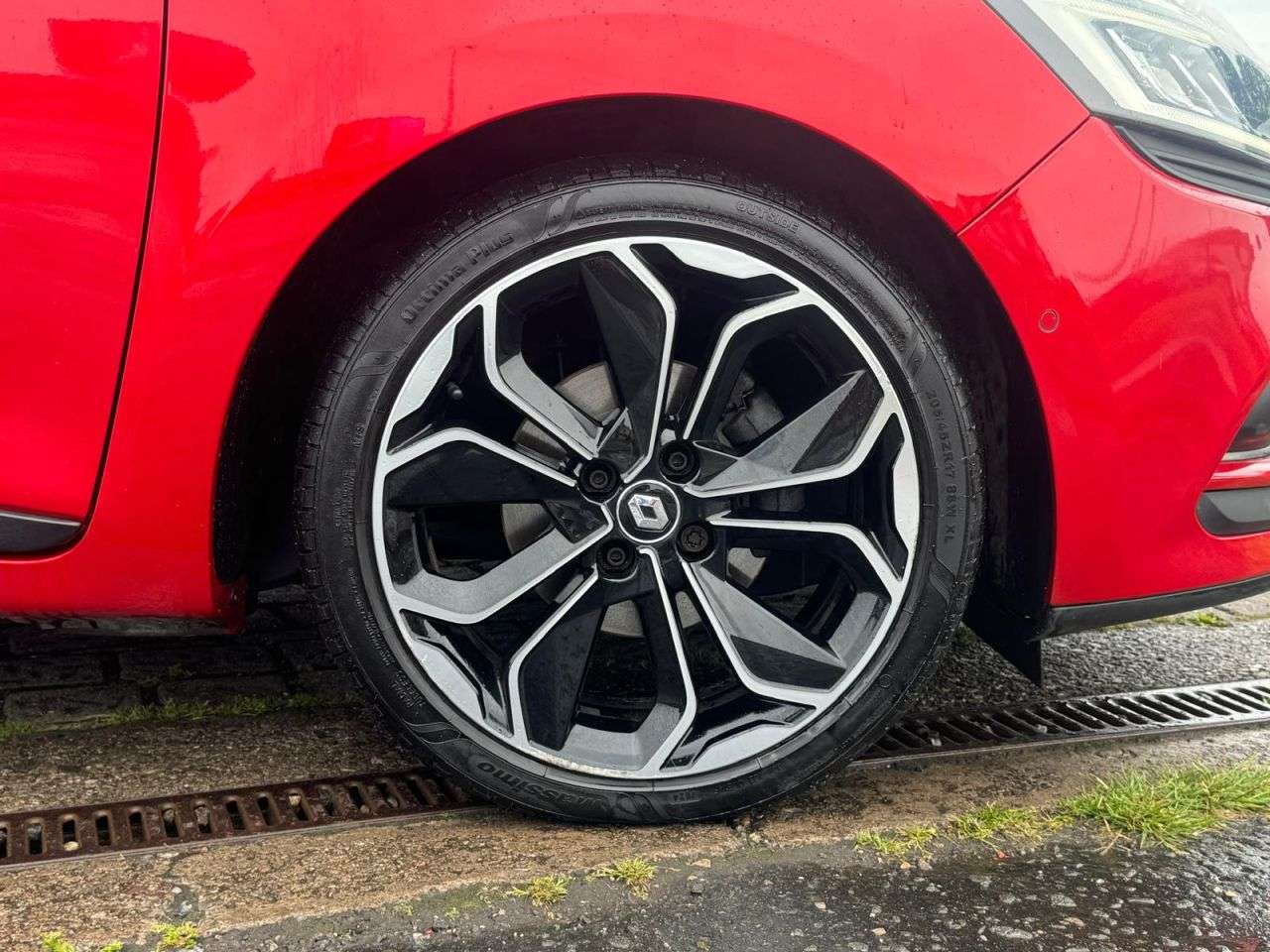 2017 RENAULT CLIO 2017 RENAULT CLIO