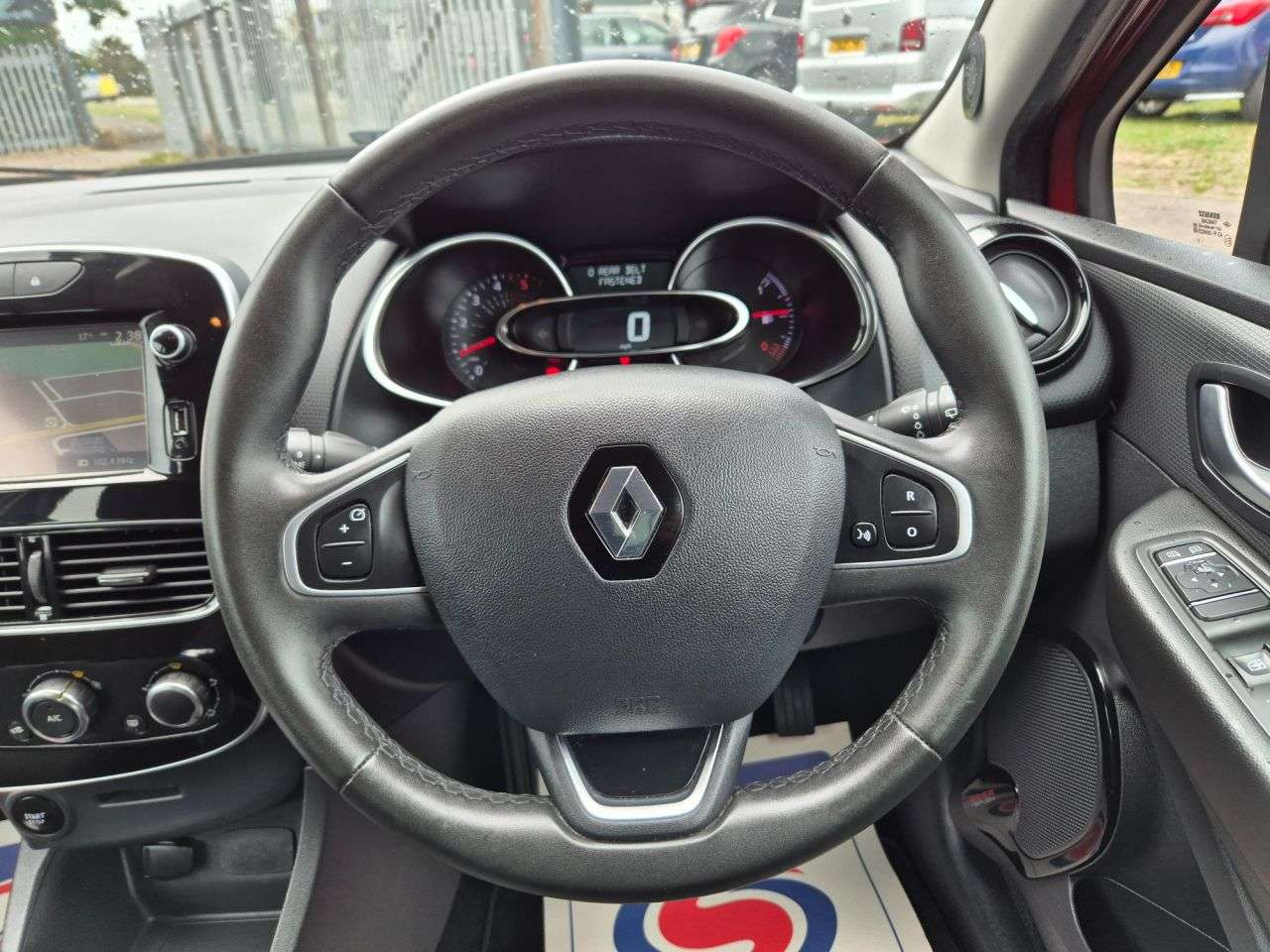 2017 RENAULT CLIO 2017 RENAULT CLIO