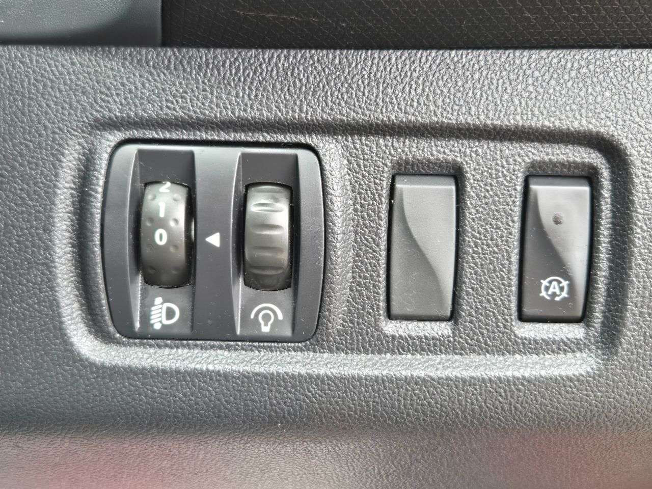 2017 RENAULT CLIO 2017 RENAULT CLIO