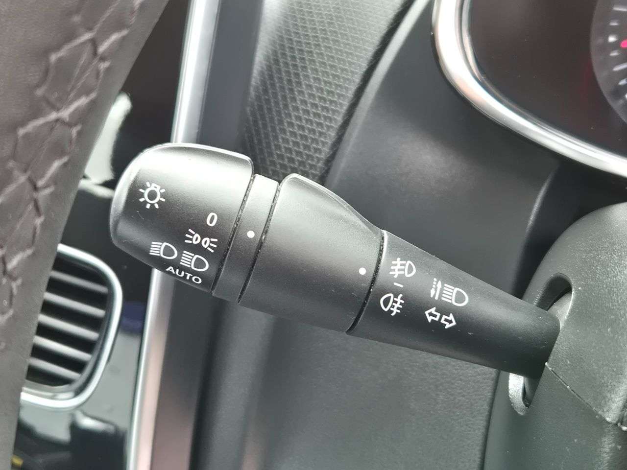 2017 RENAULT CLIO 2017 RENAULT CLIO